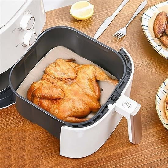 100 Adet Air Fryer Pişirme Kağıdı Tek Kullanımlık Hava Fritöz Yapışmaz Yağlı Kağıt Delikli  Model - UcuzaGeliyor