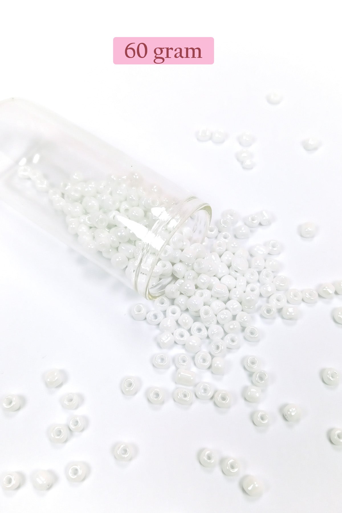 Dökme Cam Kum Boncuk Büyük Boy (6/0) 4 mm - 60 Gram - Kar Beyaz - BNC109