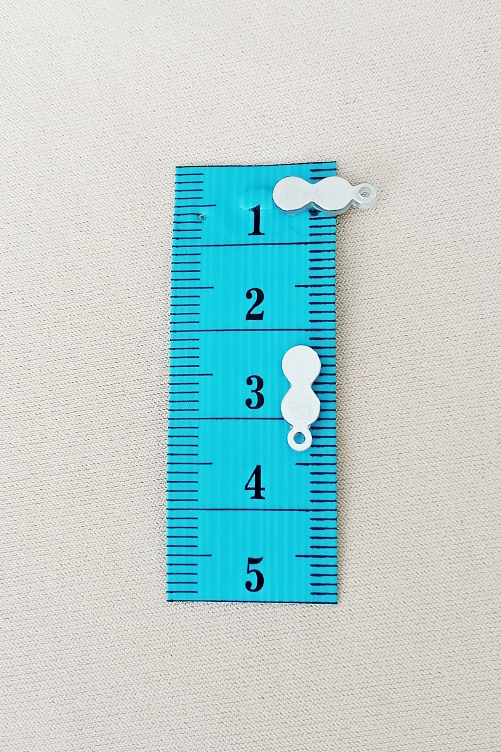 Oya Abiye Bileklik Kolye Pleksi Metalik Plastik Pul Gümüş Renk 24 gram 300 adet - BNC568