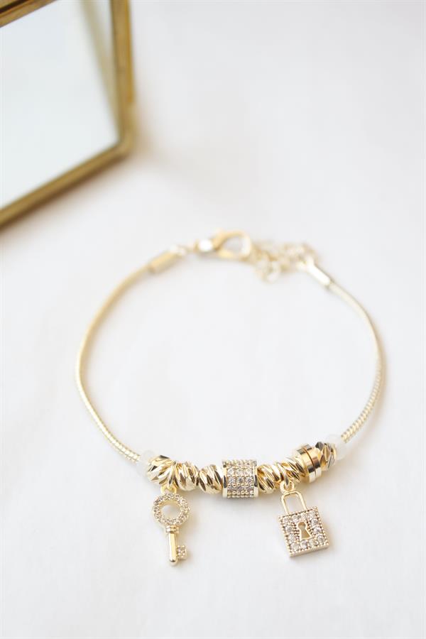 Kilit Anahtar Charmlı  Bileklik - Altın
