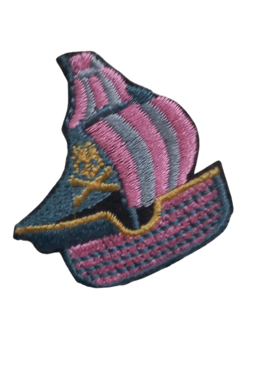 Aplike Ütü İle Yapışan Yelkenli Pembe Arma 4x3 cm - UcuzaGeliyor