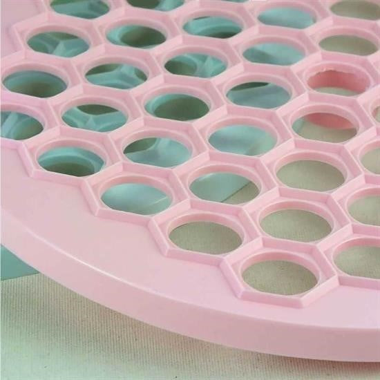 GENEL® 61 Bölmeli Petek Şekilli Pratik Mantı Kesici  Açma Kalıbı Mantımatik