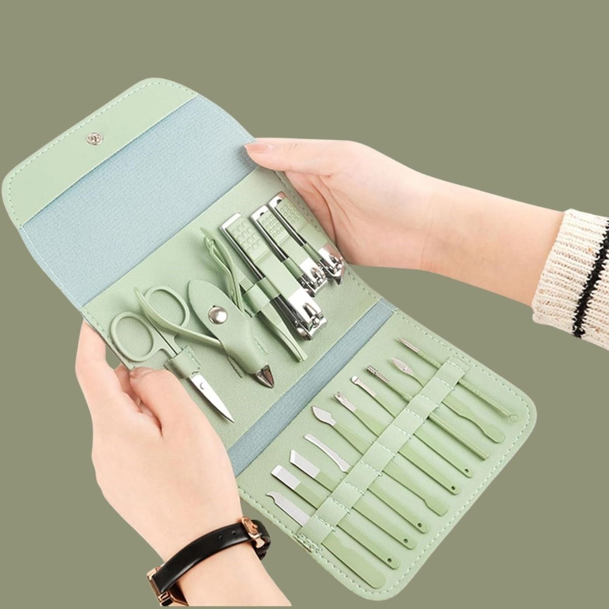 GENEL® Kendiliğininden Çantalı Seyahat Tipi 16 Parça Manikür Pedikür Seti