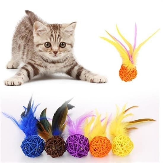 BUFFER® 2li Rattan Renkli Peluş Tüy Kedi Köpek Oyuncak Yakalama Çiğneme Çıngıraklı Top Oyuncağı - UcuzaGeliyor