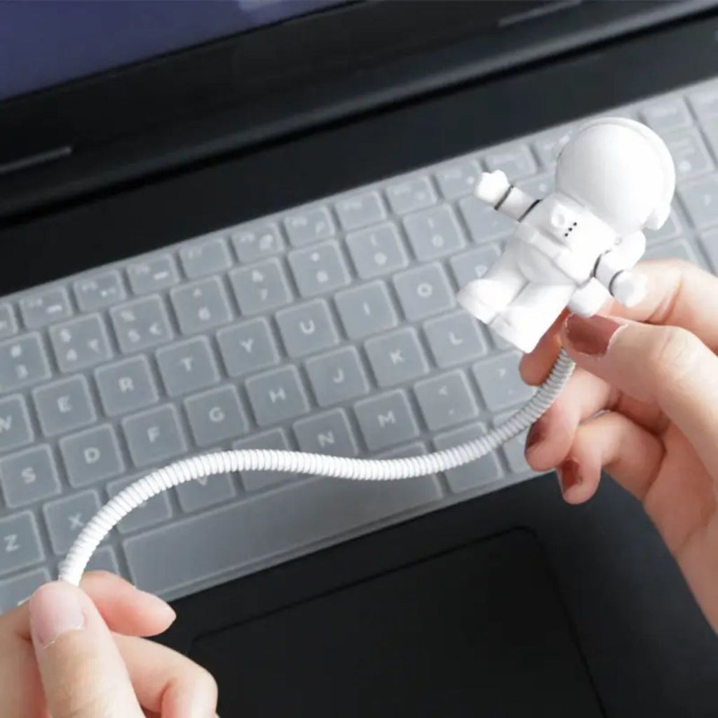 BUFFER® USB Astronot Gece Lambası, Masa Lambası, Kitap Okuma Lambası Işığı