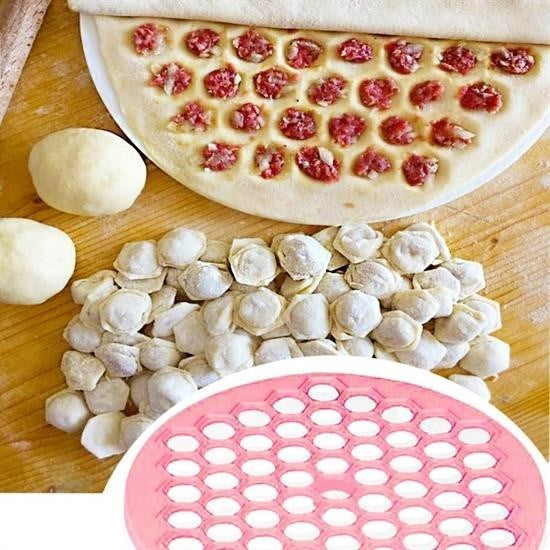 GENEL® 61 Bölmeli Petek Şekilli Pratik Mantı Kesici  Açma Kalıbı Mantımatik